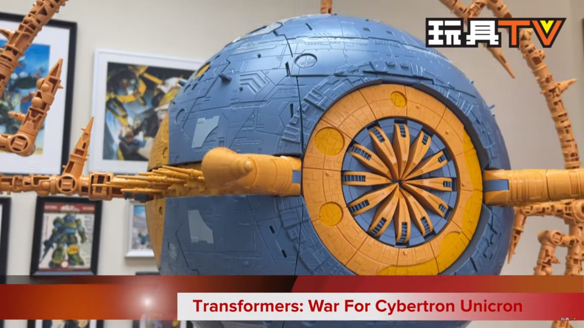 Unboxing HasLab Transformers War for Cybertron Unicron!